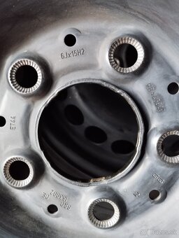 Predám plechové disky plus zimné pneu 195/65R15 - 5