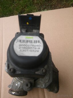 Rozpredam na diely Ford Focuc C-max 1,6 TDCi,66kw - 5