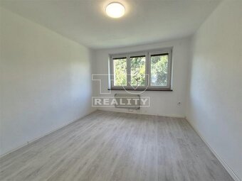 ZNÍŽENÁ CENA - 3 izbový byt s loggiou, s možnosťou krbu... - 5