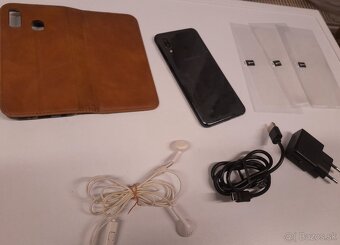 Samsung Galaxy a20e - 5