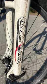starší horský bicykel značky Pumpy - 5