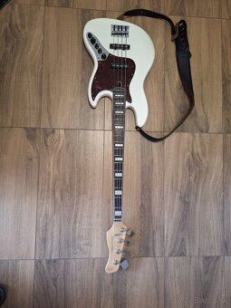 El.bass gitara Sire - 5