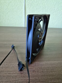 ARCTIC P12 Slim PWM PST - 5
