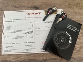 Triumph Speed Triple 1050 R - 5