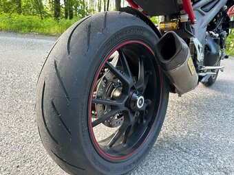 Triumph Speed Triple 1050 R - 5