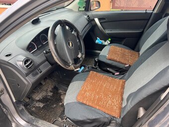 Chevrolet AVEO - 5