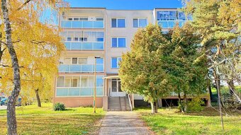 TERASA - 1 IZBOVÝ BYT 32 M2, UHEROVA ULICA 1 POSCHODIE - 5