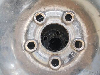 Zimné pneu.195/65R15, dis- 5x100 - 5