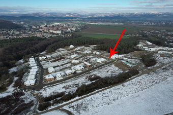 BartanusReality - Na predaj pozemok o rozlohe 907m2 pre výst - 5