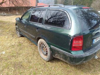 Octavia 1 1.9tdi 66kw 4x4 combi Diely - 5