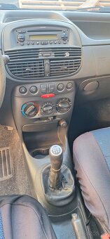 Fiat Punto - 5