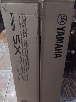 Yamaha psr sx700 - 5