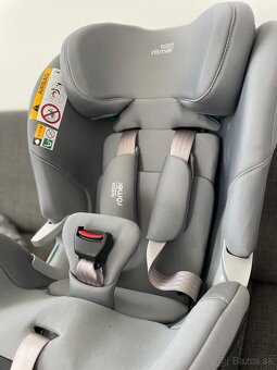 NOVÁ Autosedačka 0-25kg Britax Swivel, Frost Grey 6/2027 - 5