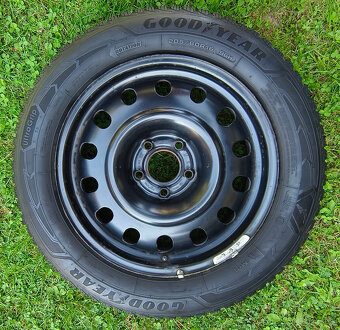 Kompletná zimná sada pneumatík GoodYear s diskami (5 ks) - 5