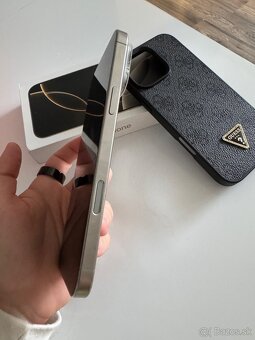 Predám IPhone 16 Pro Max 256 GB - 5