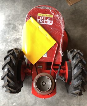 Predám sadzac zemiakov za malotraktor VARI, AGZAT, TERRA - 5