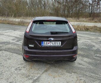 Ford Focus 1.6i 74kw hatchback FL - 5