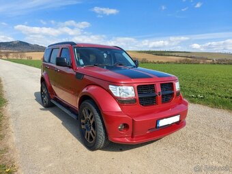 DODGE NITRO 2.8 RT 4x4 - 5