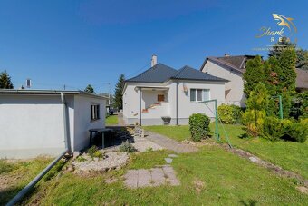 KRÁSNY rodinný dom v atraktívnej obci BANKA - 5