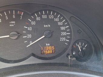 Predám Opel Corsa 1.0, benzín - 5