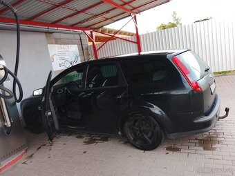 Ford Focus 2.0 100 kw - 5