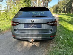 Škoda Superb Combi 1.6 TD-rv:2018-Kamera-ŤAŽNÉ - 5