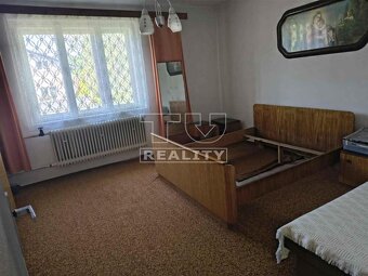 Rodinný dom s veľkým pozemkom – Beluša, Slatinská ulica - 5