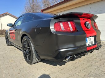 Ford Mustang Shelby GT 500 V8 SVT - 5