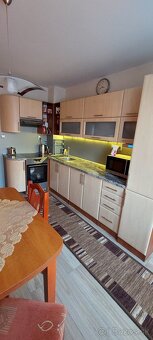 Kuchynská linka. - 5