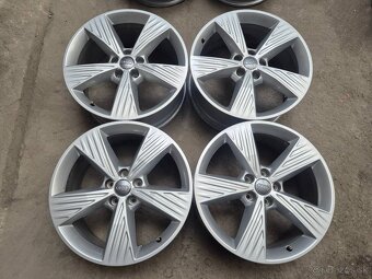 5x112 r19 ET45 x 8J elektróny originál AUDI - 5