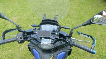Aprilia sr gt 125 - 5