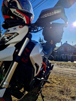 Ducati Hyperstrada 939 - 5