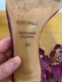 Predám dámske letné kožené sandále. - 5