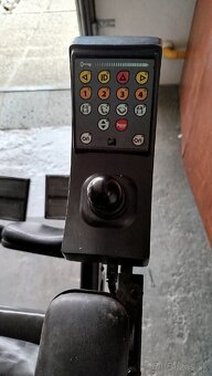 Invalidní elektrický vozik - 5