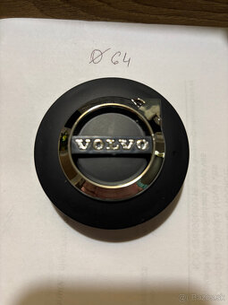 Predám stredové krytky (pukličky) Volvo-priemer 64 mm - 5