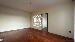 RK4 REALITY - NA PREDAJ - 3 izbový byt na Hlinách - 5