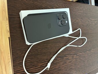 Predám i phone 15 Pro 128 gb - 5