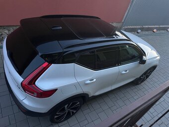 Volvo XC40 T5 AWD R - Design A/T - 5
