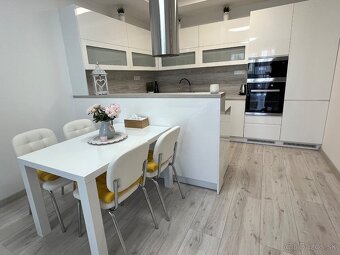 PRENÁJOM – 3 izbový byt + garáž, NOVOSTAVBA - 5