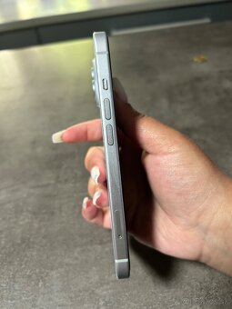 Predam Iphone 15 128gb - 5
