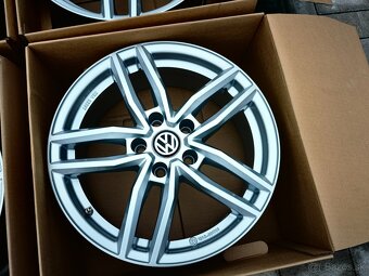 Dezent- Volkswagen,Škoda,Seat 5x112 r17 - 5
