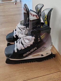 Bauer vapor hyperlite 2 int. Korčule - 5