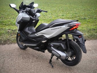 Honda Forza 125cm r.v 2022 - 5
