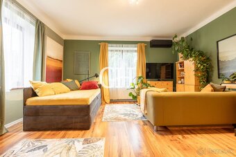 REZERVOVANÉ RODINNÝ DOM - PEREŠ - BYSTRICKÁ UL. - TOP LOKALI - 5