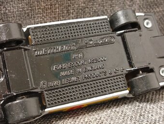 Matchbox Ford Escort RS 2000, Lesney England - 5