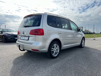 VW Touran 1.6TDI diesel, 77kW, MT/6, rok:11.2010. - 5