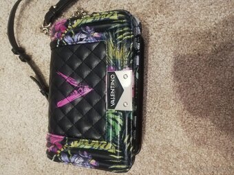 VALENTINO - 5