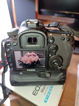 Canon EOS 7D Mark II - 5
