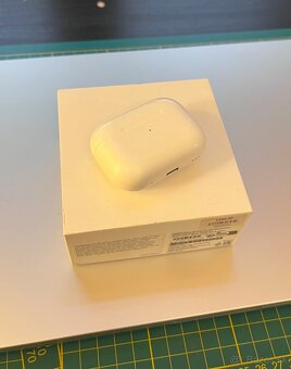 Apple AirPods Pro 2 - 5