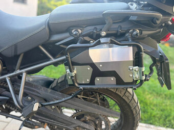 GIVI - Kufre a držiaky - 5